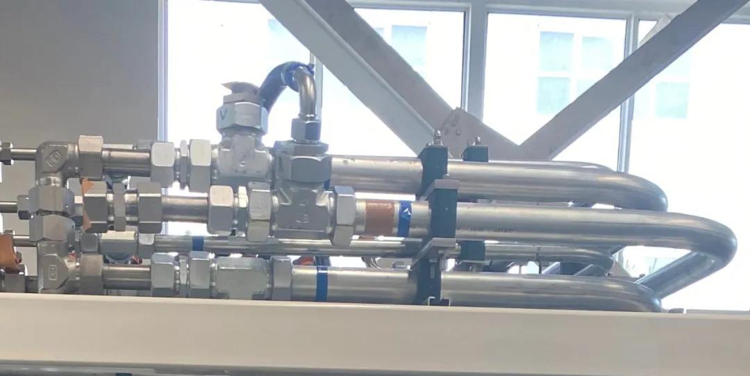 在派克眾多的明星產(chǎn)品中， 無(wú)論是論實(shí)力、拼資歷，還是比知名度，怎么都少不了EO卡套接頭！ 